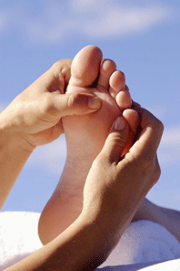 วิธีการนวดและกดจุดฝ่าเท้า เพื่อสุขภาพด้วยตัวเอง