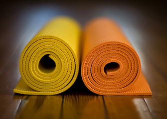 การเตรียมตัวฝึกโยคะ (Yoga) อุปกรณ์ของการฝึกโยคะ (Yoga) และเมื่อไร? ควรจะฝึกโยคะ (Yoga)
