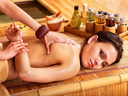 ͹Ǵ-¹Ǵ-ç¹֡ͺŻСùǴ ʻҡдآҾͧ (Siam Holistic International of Massage and Body Works Academy)